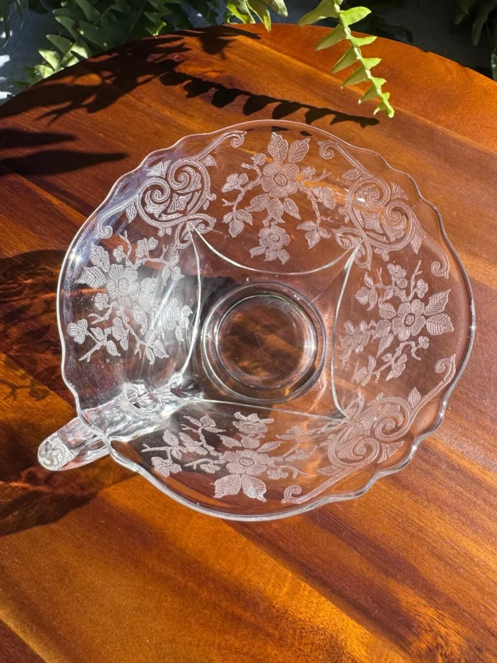 Cambridge Glass Company add touch